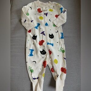 Hanna Anderson 0-3 month Halloween one piece with zipper. Worn once.